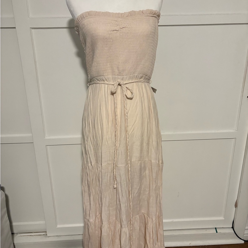 Elegant Cream Strapless Maxi Dress